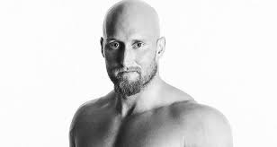 Karl Ess Vermogen Des Fitness Gurus Unternehmers 2021 Karl Ess Fitness Youtuber
