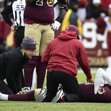 Smith had 17 surgeries to save his leg after the horrific injury. Alex Smith Injury Strange Coincidences Recovery Time And What S Next Sbnation Com