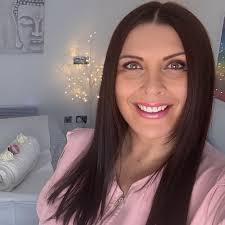 If you are looking for support with an ongoing health condition, want help  with your day-to-day stress levels or would just like a little “me” time,  my aim is to get you