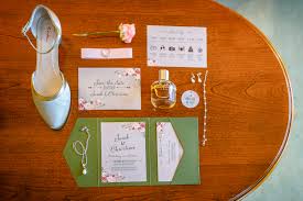 Einladung Zur Hochzeit Grun Rosa Kraftpapier In 2020 Hochzeit Grun Hochzeit Einladungen Hochzeit