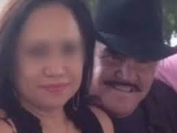 Un video que se ha filtrado en redes sociales muestra al cantante mexicano haciendo. Revelan Video Comprometedor De Vicente Fernandez Tocando A Mujeres Quadratin