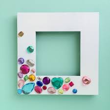 Con pochi e semplici materiali puoi valorizzare le tue pareti e mettere in mostra i momenti più belli della tua vita! 1001 Idee Per Portafoto Fai Da Te Tutorial Da Seguire