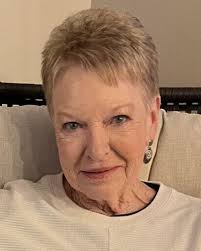 Lana Bernard's Instagram, Twitter & Facebook