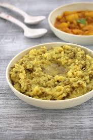 Gujarati Khichdi Recipe How To Make Gujarati Khichdi Recipe Sadi Khichdi Recipe Gujarati Khichdi Recipes Indian Food Recipes