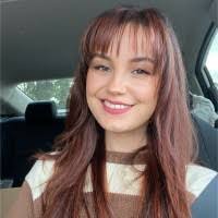 Hayley Snelling's Instagram, Twitter & Facebook