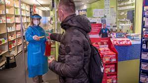 In anderen testzentren außerhalb von flughäfen sind die kosten in der regel niedriger. Schnelltests Apotheker Auf Der Suche Nach Geeigneten Raumen Br24