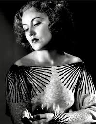 Fay Wray in a 1934 photograph by Ernest Bachrach ⭐️