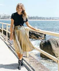 Read full details on item page. Bardot Gold Pleated Skirt Metallic Skirt Outfit Dressy Fashion Midi Skirt