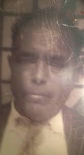 my grandfather was roscoe reed he grew up down in the area i'm trying to  find people who remember him and if they remember any stories or anything  about his family.