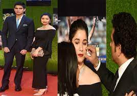 A man named debkumar maity from bengal was arrested because he admitted that he loves sara tendulkar and want to marry her. Sachin Tendulkar Spotted Pampering His Kids Sara And Arjun During Premiere Of His Biopic Bollywood News India Tv