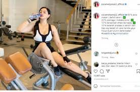 Tri suaka kedatangan tante sisca mellyana. Nq5ieutaj446um