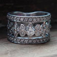 Pin By Shelly Kinnard Bagnoli On My Style Antique Wedding Bands White Gold Diamond Band Vintage Wedding Band