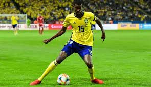 Alexander isak said he was unsure who gary lineker is after hearing about the bbc presenter praising his performance in the sweden victory over slovakia at euro 2020. Bvb News Und Geruchte Julian Brandt Freut Sich Auf Neue Grossenordnung In Dortmund