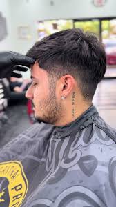 Armando Claro Corte De Cabello