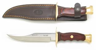 La grande dague de chasse est le couteau de chasse indispensable du chasseur. Poignard Dague Couteau De Chasse Muela Bowie