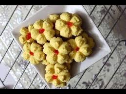 Resepi biskut red velvet istimewa, sesuai juga untuk dihidangkan pada hari raya atau di 'dessert table' di majlis hari. Kuih Raya 2020 Kuih Raya Resepi Kuih Raya Biskut Raya Kuih Raya Simple Dan Mudah Youtube