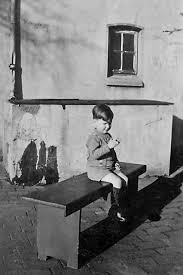 Mans erste reportage ruhe an der westfront. Historisches Foto Journal