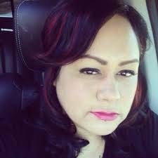 Tanya Dillon's Instagram, Twitter & Facebook