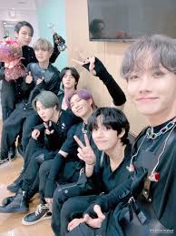 Bts Armyteam 2 On Twitter Map Of The Soul 7 Bts With Trophies 1 Https T Co Rniuoxa6oo Ë°©íƒ„ì†Œë…„ë‹¨ Bts Bts Twt