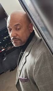 Greetings from Detroit... To the Urban Swagger ( Distinguished Ladies and  Gentlemen) .. it's a privilege to be in the company of greatness. And I'm  sending a special outreach to all the