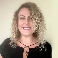 Rachael Wallace, LMHC, provides online therapy