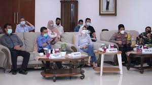 Kemudian yang terpenting ialah terpenuhinya nutrisi dan serat yang dibutuhkan oleh ayam. Https Jatim Tribunnews Com 2021 05 11 Tim Supervisi Mabes Polri Tinjau Persiapan Protokol Kesehatan Covid 19 Di Tempat Wisata Kota Batu Https Cdn 2 Tstatic Net Jatim Foto Bank Images Komjen Pol Agung Budi Maryoto Bersama Kapolres Batu Akbp Catur C