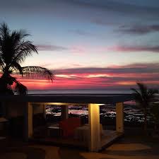 Dari dalam kamar, anda dapat memiliki langit penuh bintang dengan desain plafon dan pencahayaan seperti ini. Langit Senja Terlihat Dari Resto Hotel Picture Of Swiss Belinn Kristal Kupang Tripadvisor