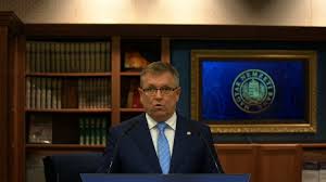 Gyorgy matolcsy, in charge of hungary's national bank since march 2013, described the euro as a french snare that has not served its members well. Matolcsy Gyorgy Brutalisan Indult Ez Az Evtized Portfolio Hu