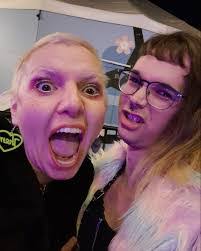 Holly Rowan's Instagram, Twitter & Facebook