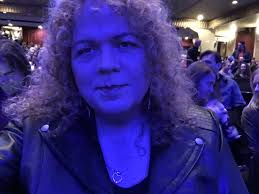 Olivia Newton John concert experiences and favorite looks