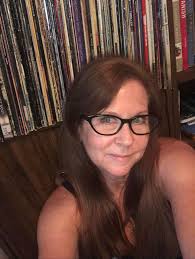 Lisa Steil's Instagram, Twitter & Facebook