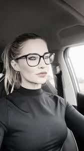 Sonja Fkn Mostert Blxm