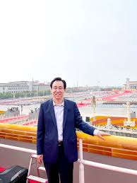 許家印 【看中國2021年7月30日訊】7月26日，國際信譽評級機構標普宣布，下調中國 恆大 、恆大地產和天際控股三家恆大系公司評級至負面。 另一家國際信譽評級機構穆迪也下調中國恆大評級至b2，中國國內的中誠信國際則在7月27日，跟隨標普將中國恆大的評級. åº†ç¥å»ºå…šç™¾å¹´è®¸å®¶å°å—é‚€åœ¨å¤©å®‰é—¨åŸŽæ¥¼å‚åŠ åº†ç¥å¤§ä¼š æ–°é—»ä¸­å¿ƒ