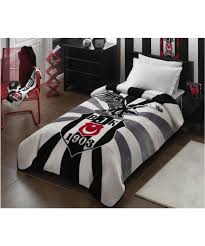 Battaniye 0532 213 07 16 arayın uygun fiyat ve indirim fırsatlarıyla burada.tıkla, en ucuz yün battaniye,polyester battaniye,lisanslı battaniye,taraftar battaniye modelleri desenleri renkleri ayağına gelsin. Besiktas Tek Kisilik Battaniye Kartal 160 220 Aksesuar Ev Tekstili Battaniye Hediyelik Esya