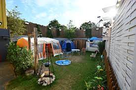 Ich bin menschlich total enttäuscht von meinem mann. Zum Ersten Mal Kein Haus Promi Big Brother Schickt Seine Bewohner Auf Den Campingplatz Presseportal