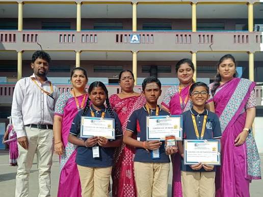 We are delighted to share the success of the Spell-Bee Contest held for  Grade 6 students at Shanthiniketan Public School, CBSE Syllabus! With 29  enthusiastic participants, the contest was a true cele