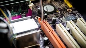 How to remove gold from circuit boards. How Much Gold Is In Your Computer Ie