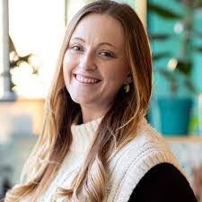 Debbie Gott's Instagram, Twitter & Facebook