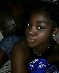 Now I am going for *Hygrocybe chlorophana* for this little beauty of a  waxcap. Parc Cwm Darren today. (South Wales)