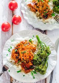 Spicy Honey Garlic Chicken Thighs With Rice And Broccolini The Combination Of Sriracha Sauce Ho Honey Garlic Chicken Thighs Spicy Honey Honey Garlic Chicken