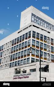 London College Of Fashion In Oxford Street London Stock Photo Alamy