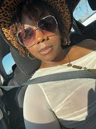 Hi Ladies, I'm new to the group. I'm 51, Libra, living in Lawrenceville,  originally from New Orleans. I'm divorced and have one teen age daughter. I  work evenings, but hoping to connect