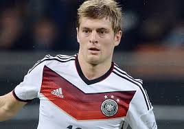 Player @realmadrid & @dfb_team @fifaworldcup winner 2014 | 4x cl winner my foundation: Aktuelles Dfb Wm Heimtrikot Signiert Von Toni Kroos