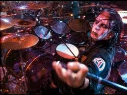 A representative for jordison's family say he passed away peacefully in his. Http Youtu Be 8x8zeaap2me Slipknot Fans Must See Rare Joey Jordison Drum Solo Full Making Of The Slipknot Drums Drummer