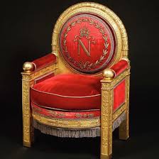 N Comme L Un Trone Imperial Ayant Appartenu A Napoleon Ier Sous Le Marteau De La Maison Osenat A Font Porcelaine De Sevres Le Collectionneur Fontainebleau