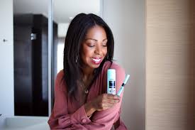 How To Use Root Touch-Up Spray - L'Oréal Paris