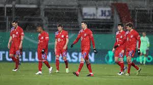 In der zweiten hauptrunde des dfb pokal 2019/2020 trifft der fc bayern auf den zweitligisten vfl bochum. Dfb Pokal Fc Bayern Munchen Die 6 Grossten Pokal Pleiten Des Fcb