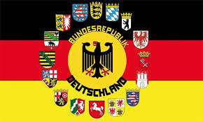 The flag of germany is a tricolour consisting of three equal horizontal bands displaying the national colours of germany: Flaggenparadies Deutschland 16 Bundeslander Flagge 60x90cm Premium Querformat