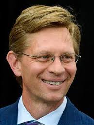 The Hilight: Senior Edition 2023 by Jennifer Calahan