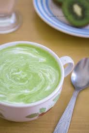 Veloute De Brocoli Et Petits Pois Et Creme De Noix De Coco Recette Veloute Brocolis Creme Noix De Coco Petit Pois